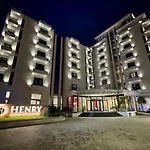 Henry & فندق 5*