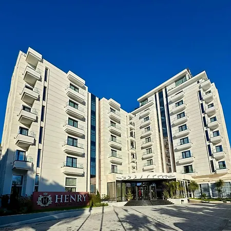Hotel Henry &