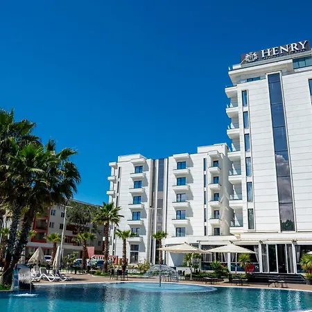 מלון Henry &